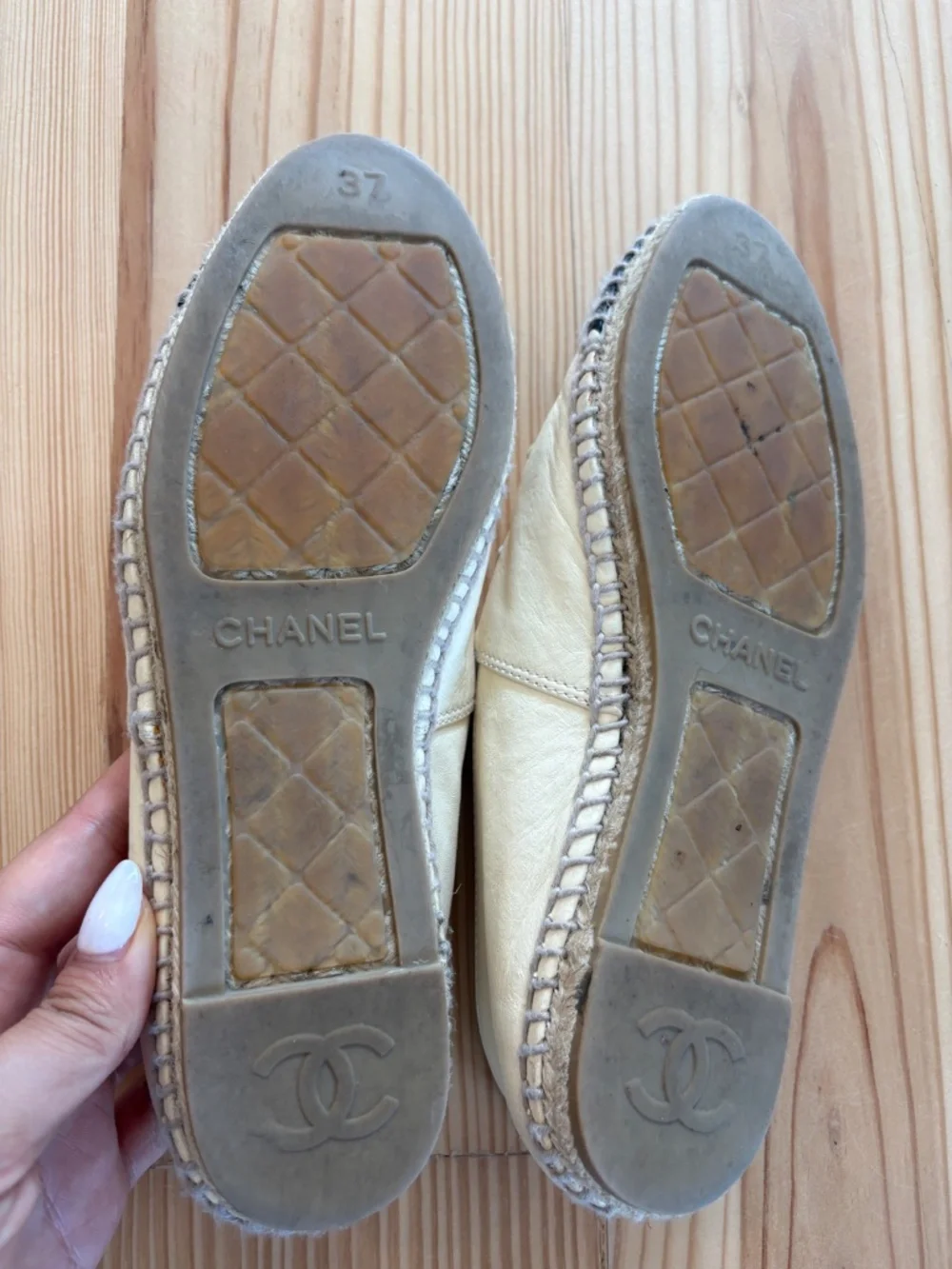 Chanel CC Leather Espadrilles in beige/cream with black cap toe, size 37